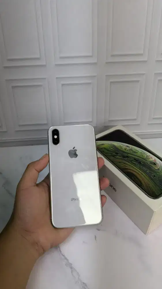 Iphone xs 64 Gb bh100% All oprator