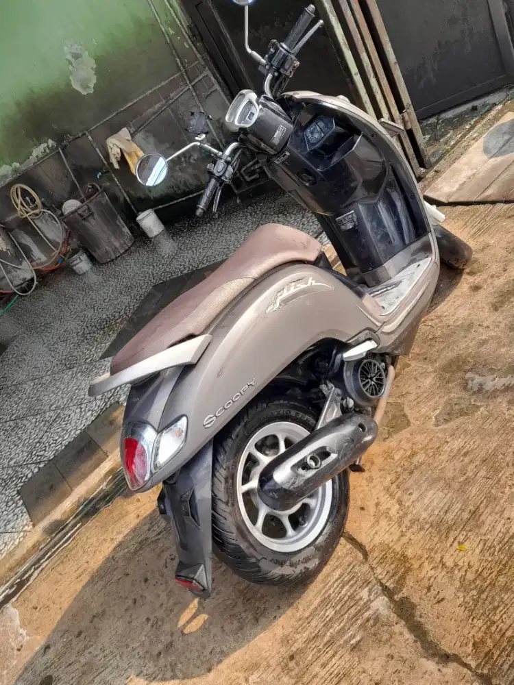 Jual cepat honda scoopy 2020 bln 4 surat komplit