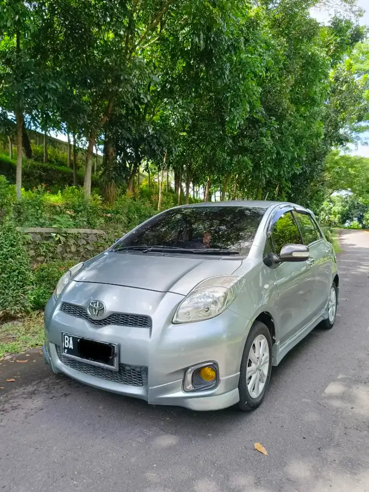 Toyota yaris manual