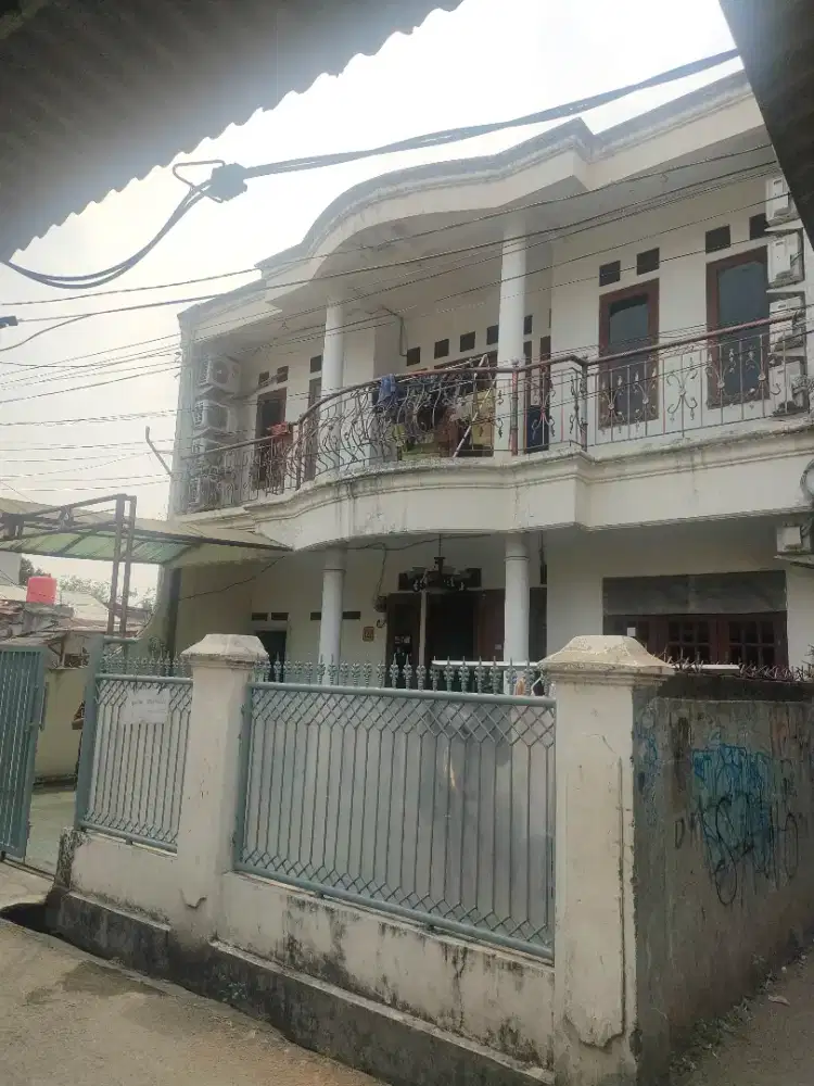 Dijual rumah dibuat kosan