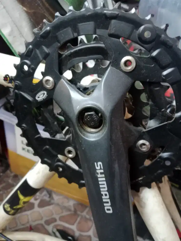 Crank Shimano BB kotak