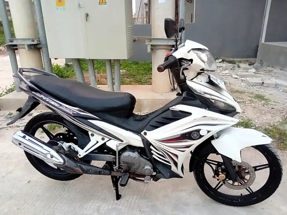 JUPITER MX NEW 2013
Mesin HALUS/SEHAT OK
Ss LENGKAP,,Siap Pakai