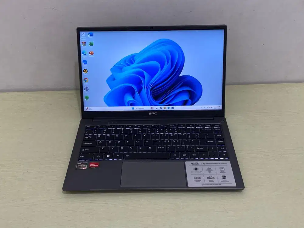 Laptop SPC Style 3 AMD Ryzen 3-3200U RAM 8 GB SSD 256 GB Garansi ON