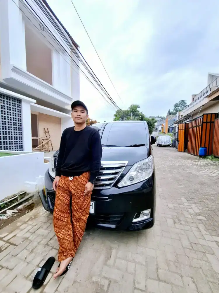 Cari kerja sampingan bawah mobil panggilan