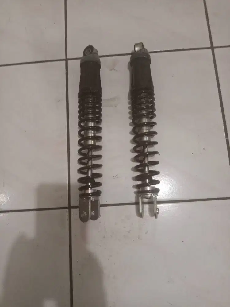 Shockbreaker belakang Yamaha Aerox 2017