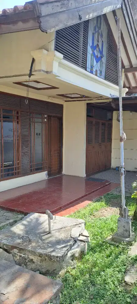 Rumah kokoh di suryalaya Buah Batu dekat cijagra batununggal