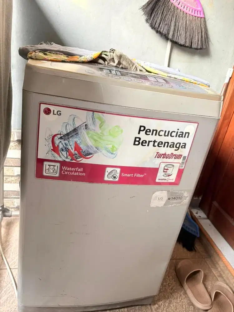 Mesin cuci 1 tabung LG