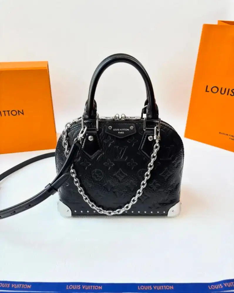 Preloved tas LV Alma Trunk BB