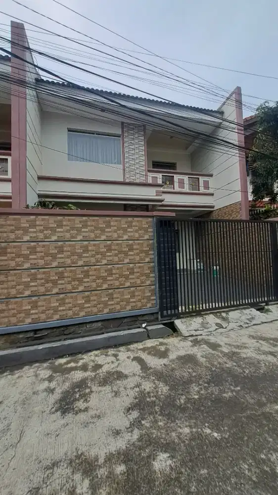 Rumah minimalis di batu indah buah batu dekat batununggal