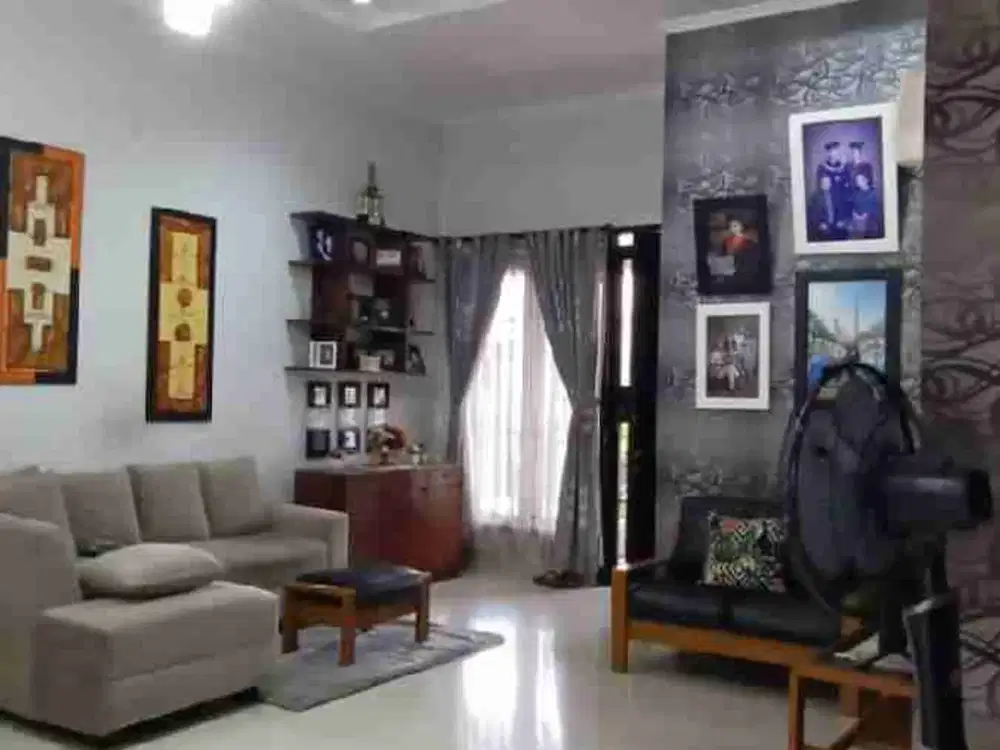 Rumah Hook minimalis siap huni di taman Kopo indah 3 blok E