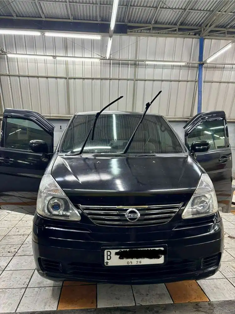 Nissan Serena 2009 Bensin