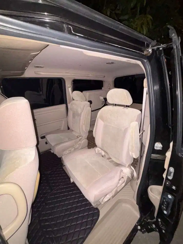 Nissan Serena 2009 Bensin