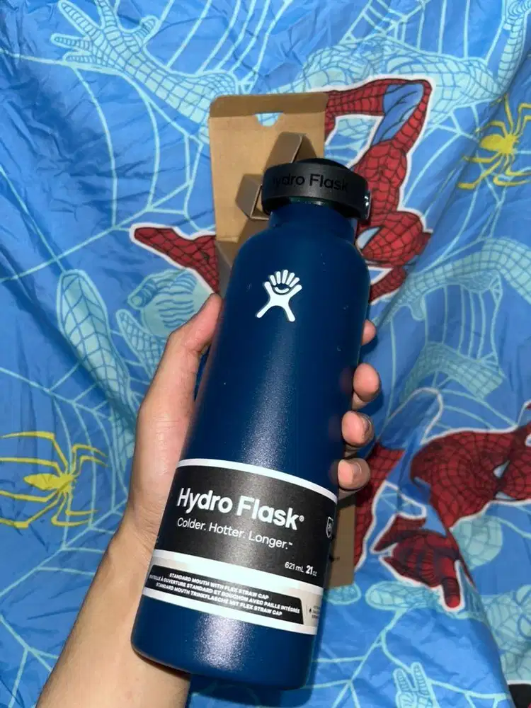 Hydro Flask 21oz Standard Mouth berwarna Indigo