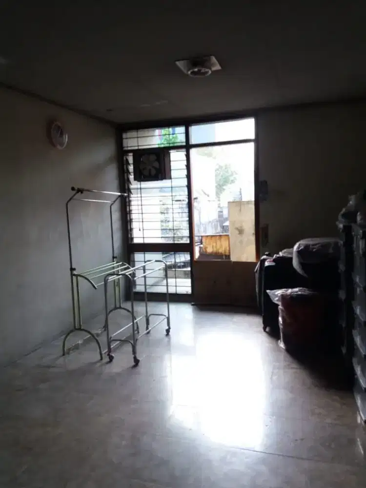 Rumah Di pusat Kota naripan