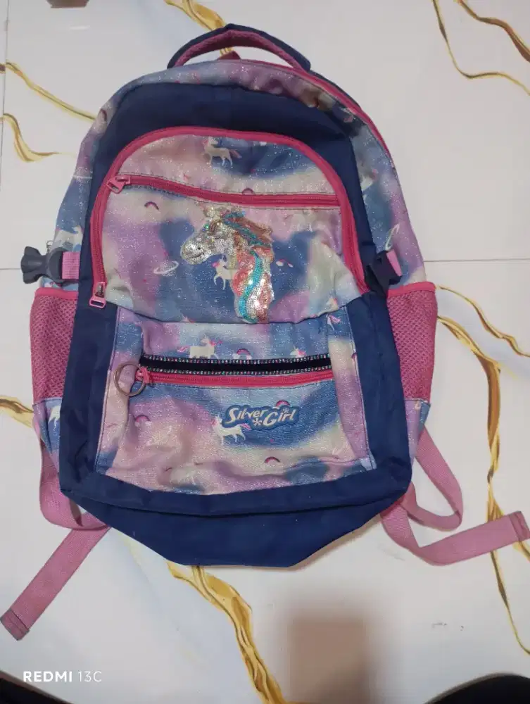 Tas sekolah preloved