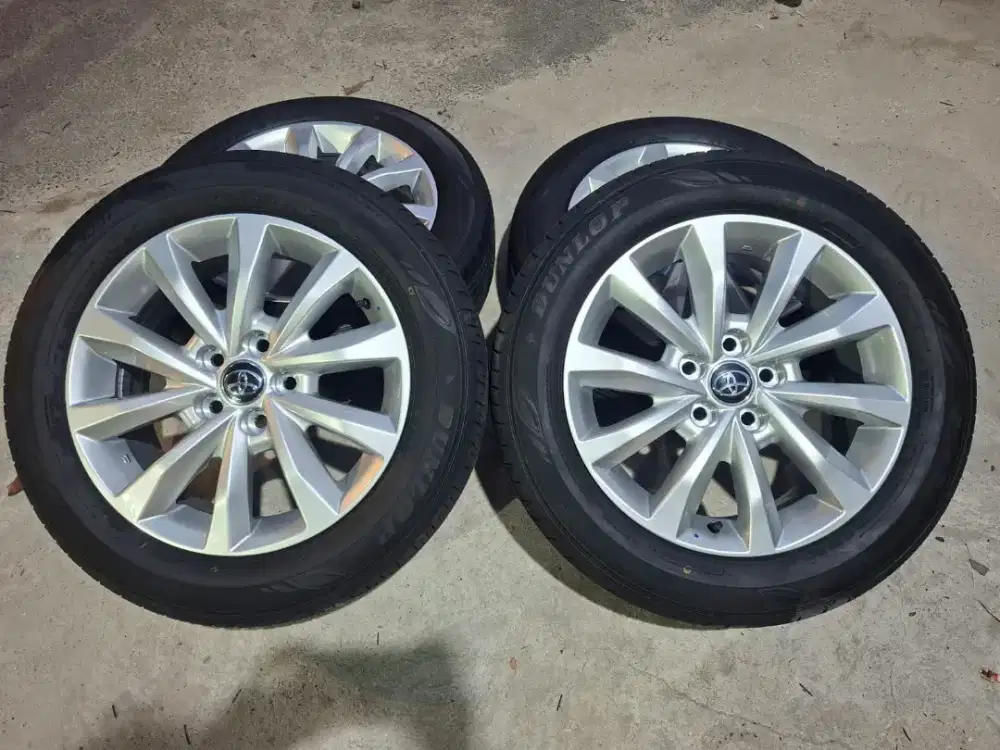 di jual velg zenix tipe V r17 original ban msh baru nik 2026