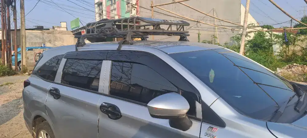 Rak mobil  merek sr ori buat taro barang