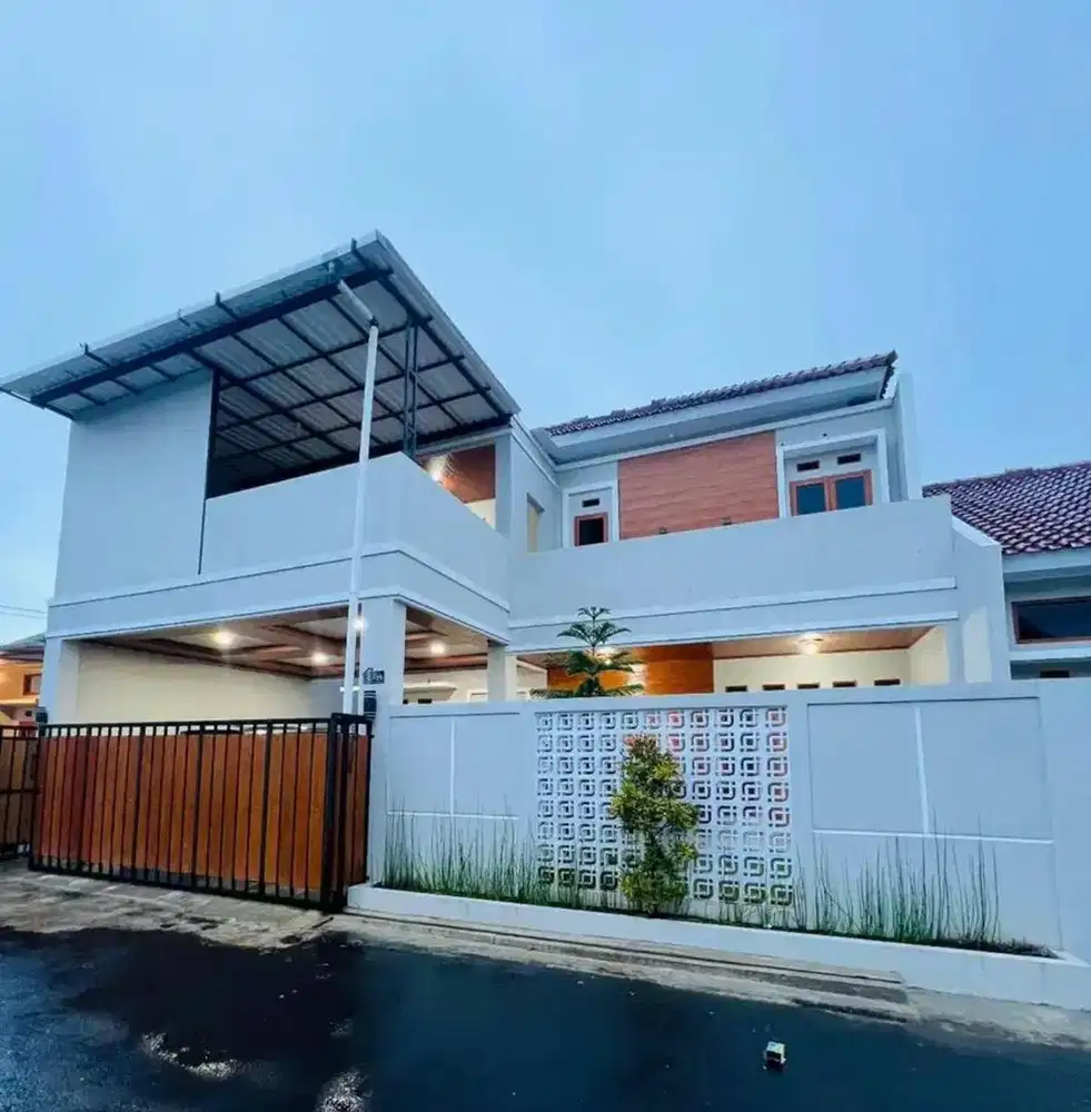RUMAH MEWAH 2 LANTAI