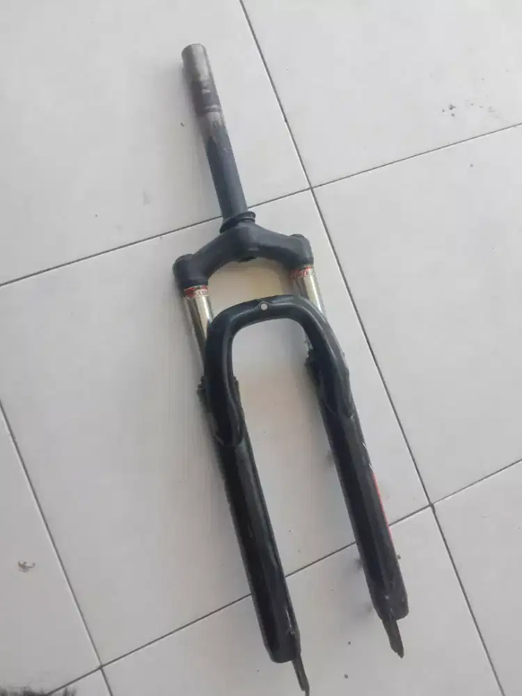 Fork / skok sepeda gunung bekas