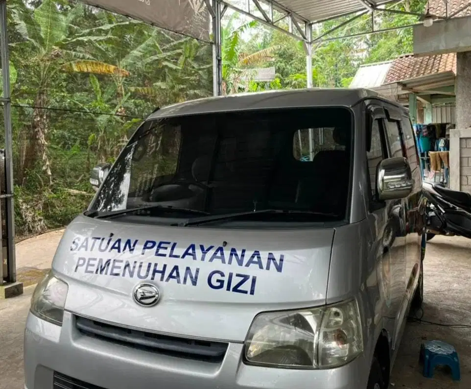 Grandmax MBG stiker