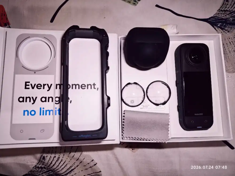 INSTA 360 X5 Hitam