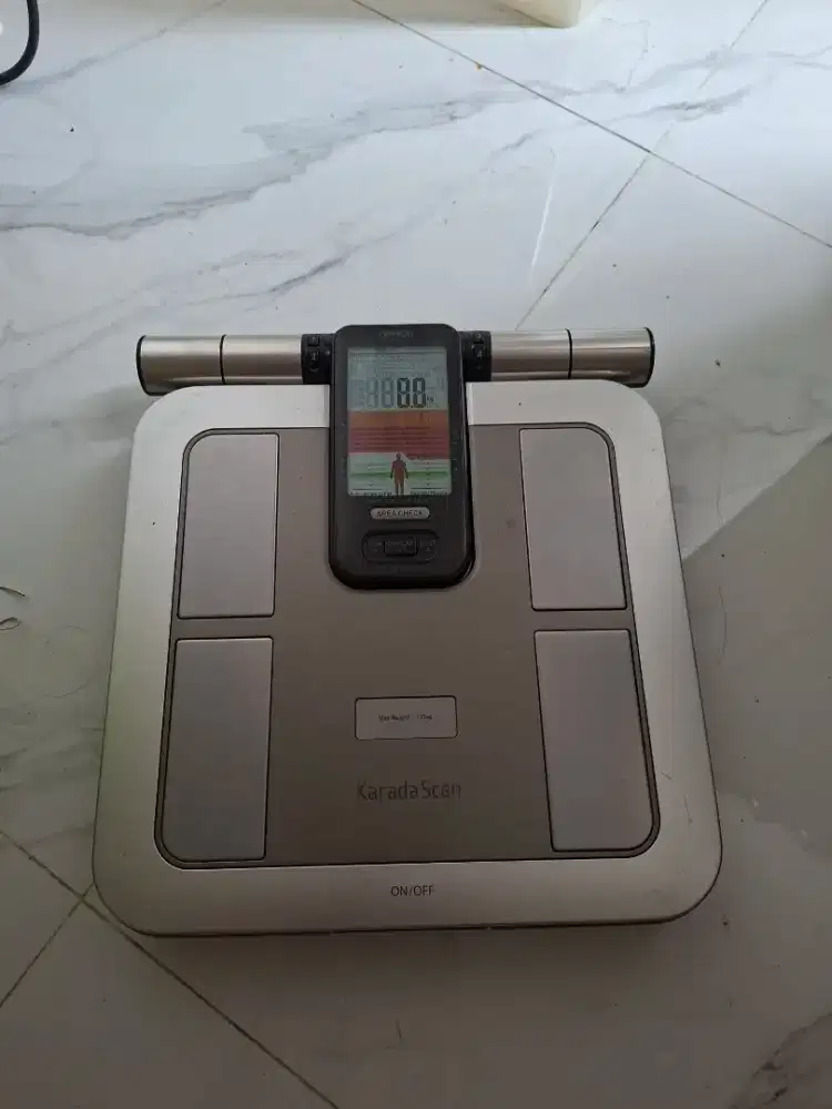 Timbangan OMRON body composition