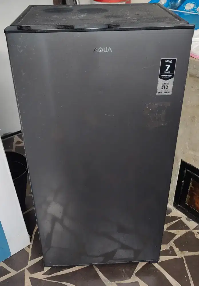 Kulkas aqua D181