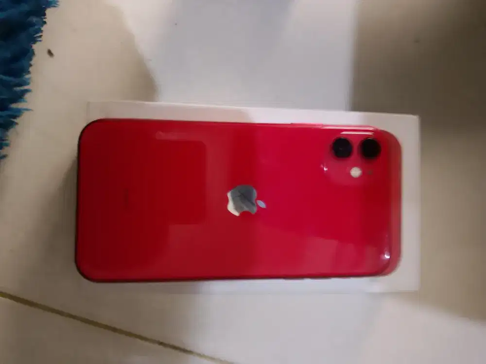 iPhone 11 64gb red