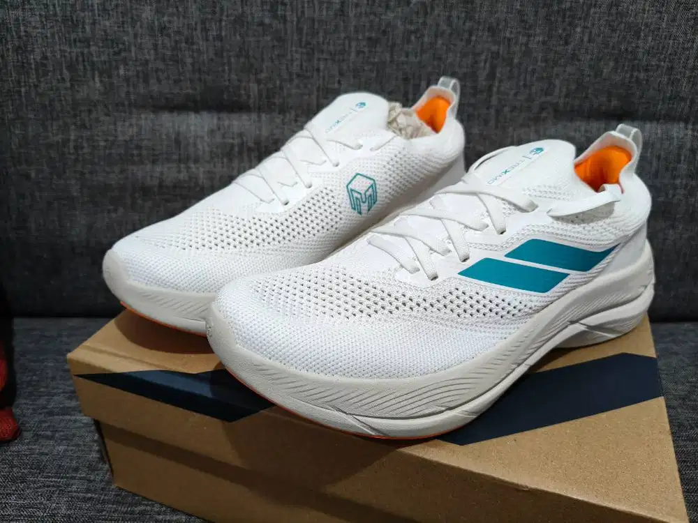 Sepatu Running Mills Treximo Enerlite M2
