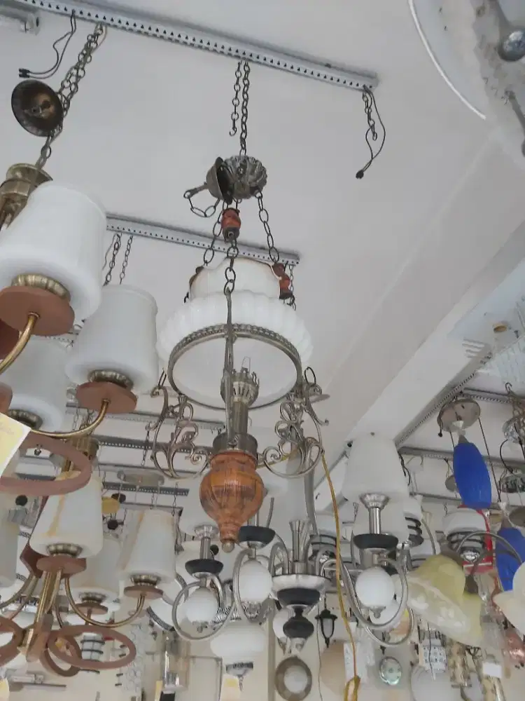 LAMPU TERAS KLASIK