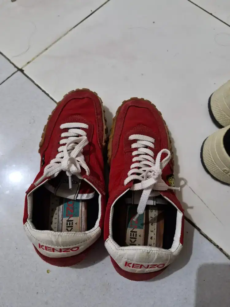 Dijual sepatu Kenzo size 36