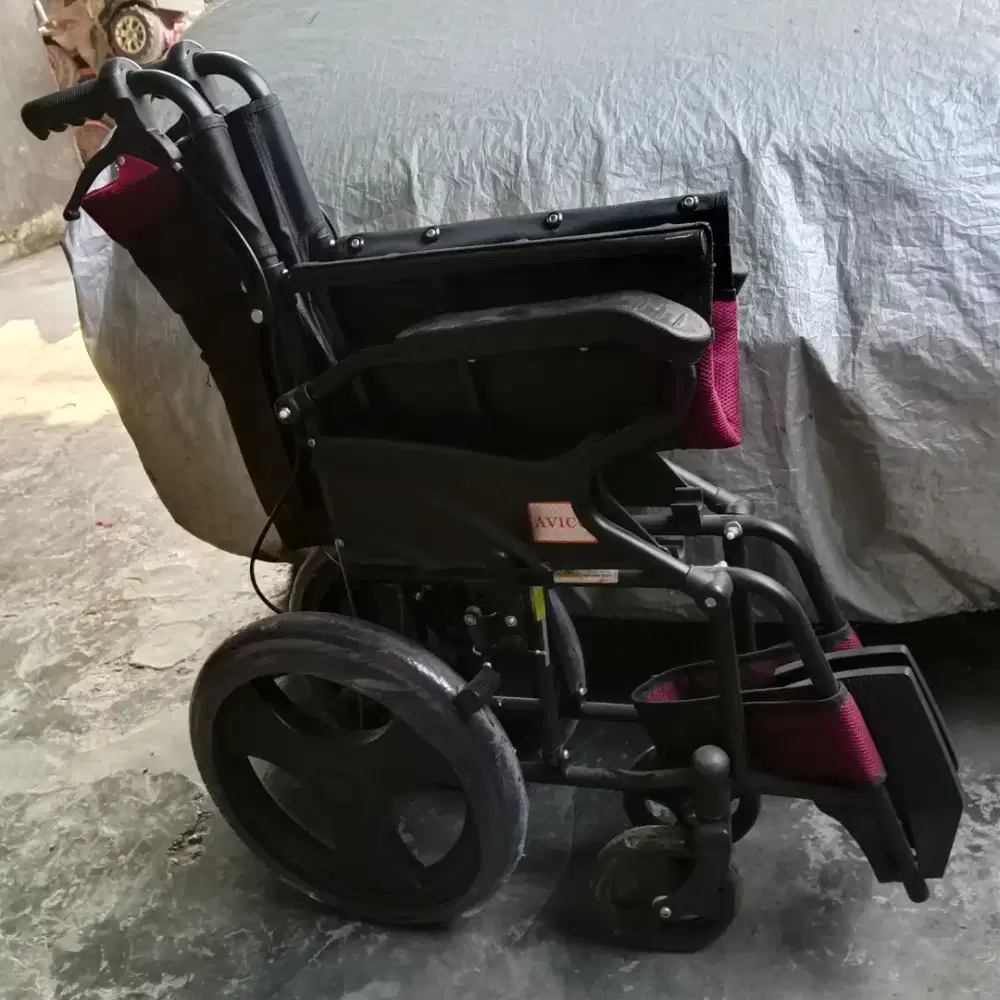 Jual kursi roda aviaco