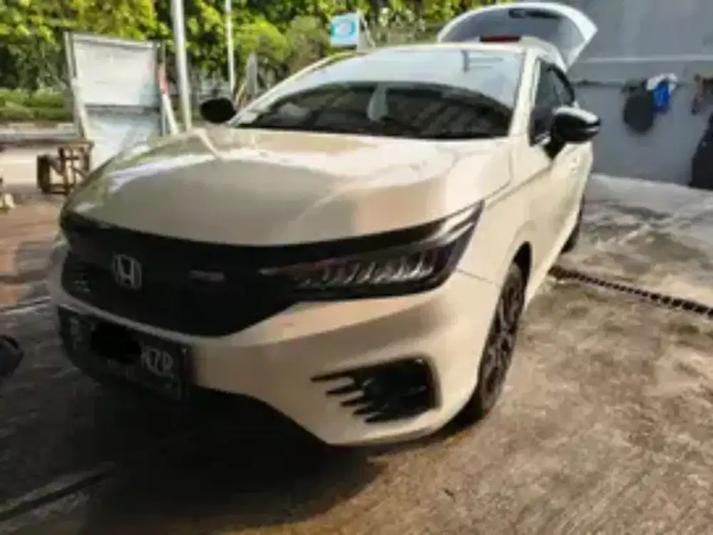 City hatchback RS CVT