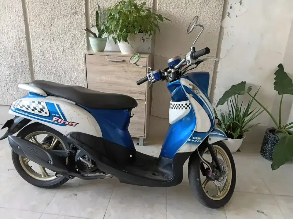 Yamaha Fino Biru Putih