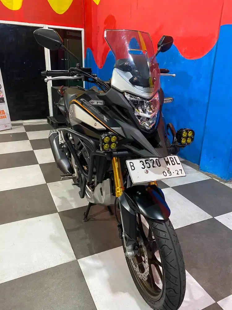 Honda CB 150 X  Tahun  2022 KREDIT