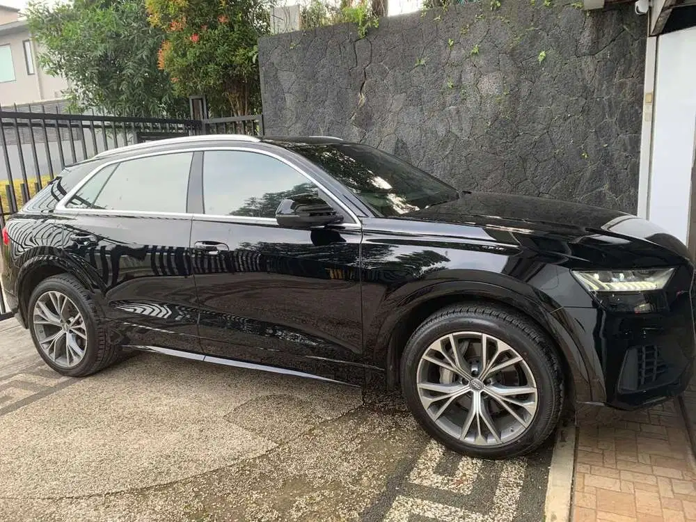 Audi Q8 2019 Bensin