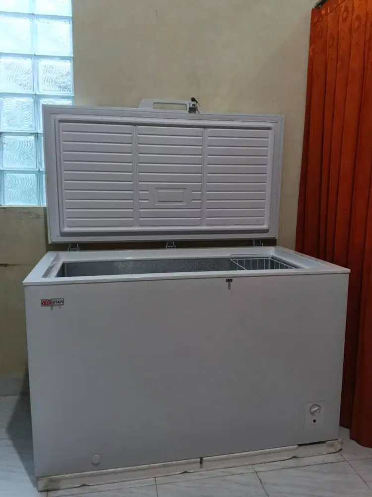 Freezer VecStar Kapasitas 350L, bergaransi