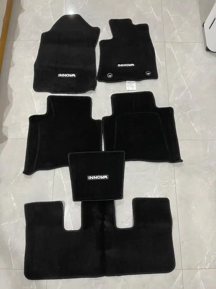 Karpet Innova Reborn
