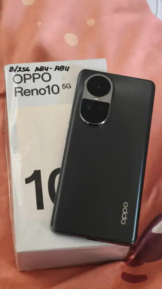 Oppo Reno 10 5G RAM 8gb+8gb / 256gb Fullset Original Nominus Mulus 99%