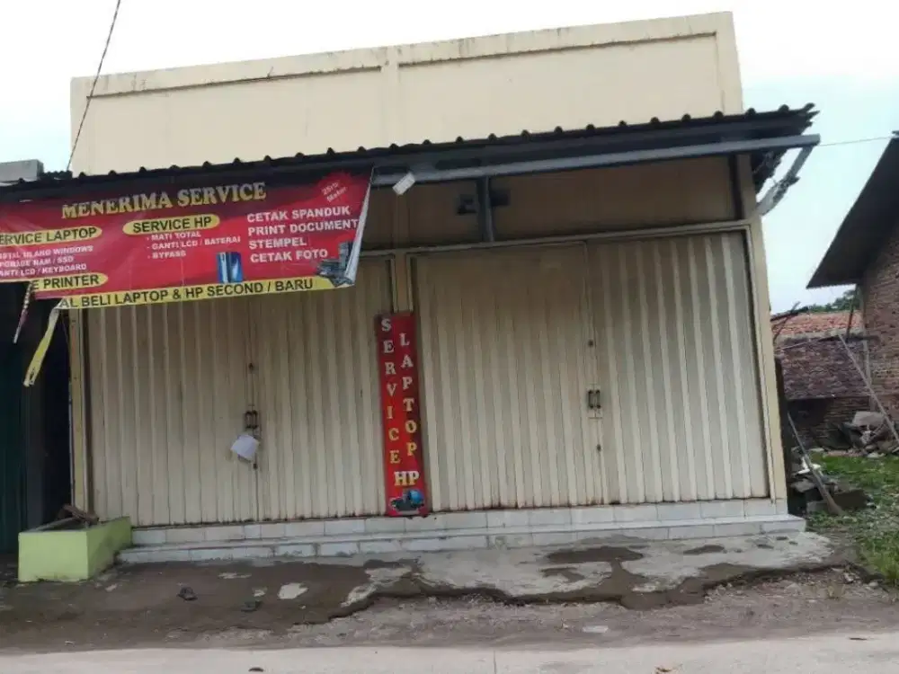 Dijual 2 Ruko Pinggir Jalan Sangat Cocok Untuk Usaha Depan Kelurahan Luas Tanah 80 m² - Rp 435 Jt nego