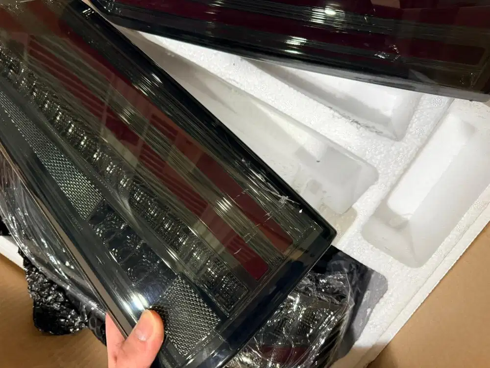 Stoplamp Innova Lexus style black smoke