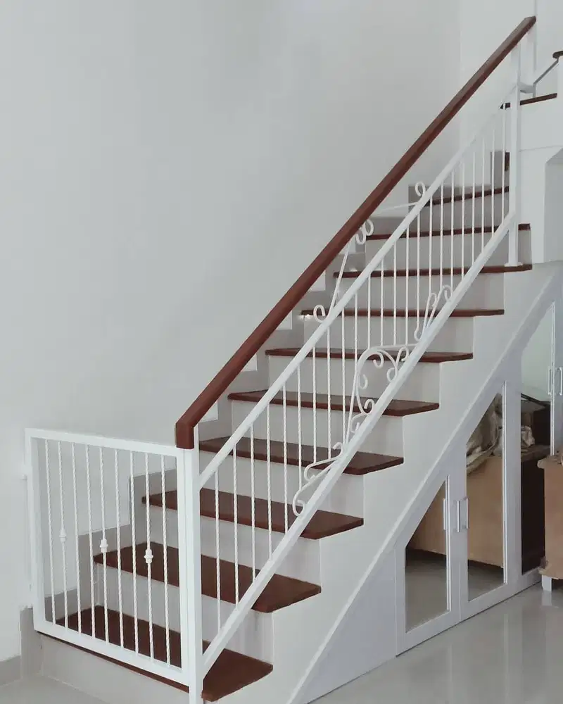 Railing tangga minimalis terbaru