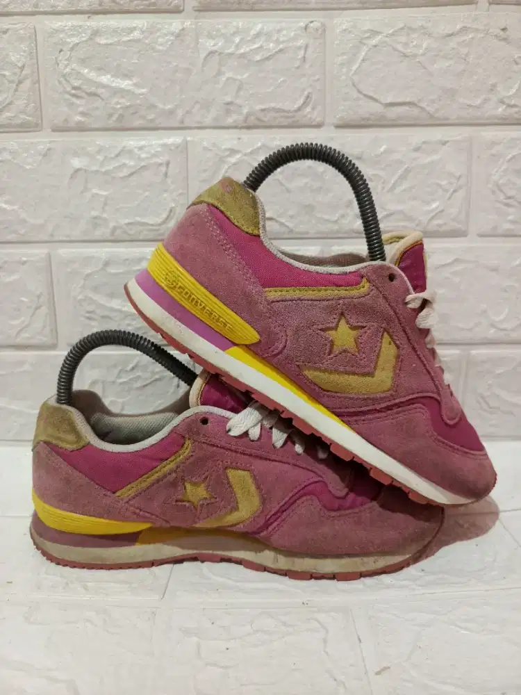 Converse Omega Trainer pink yellow