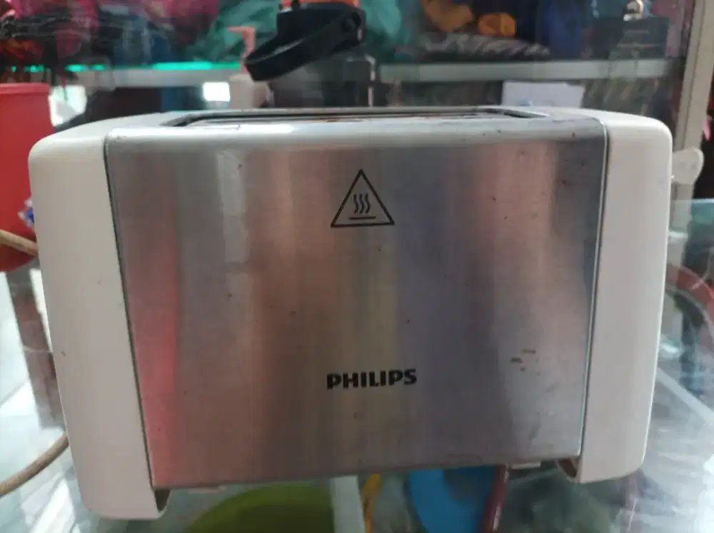 Toaster roti   merk Phillips masih berfungsi