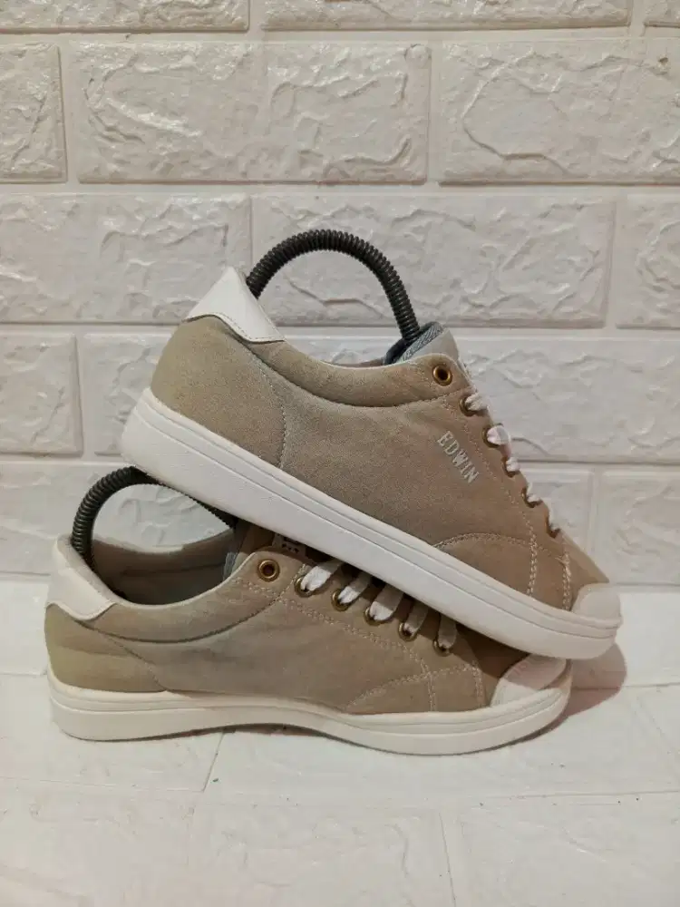 Edwin lace up brown white