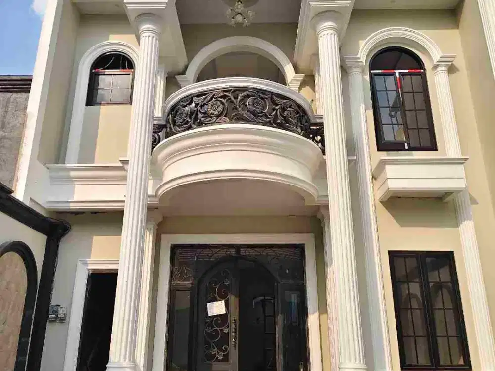 RUMAH MEWAH PRIVATE POOL CARPORT 3 MOBIL NEMPEL JAKSEL & DEKAT TOL KUKUSAN