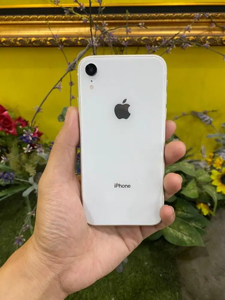 Dijual iPhone XR 128gb sinyal aman aktivasi lama