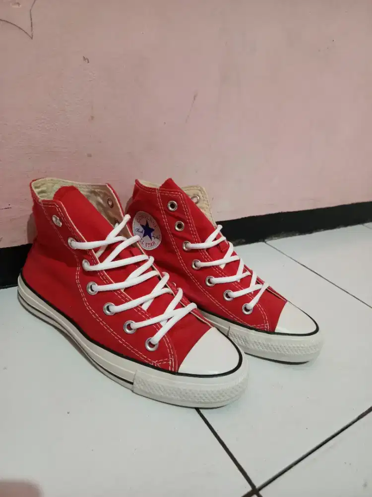 Converse CTAS hi bright red