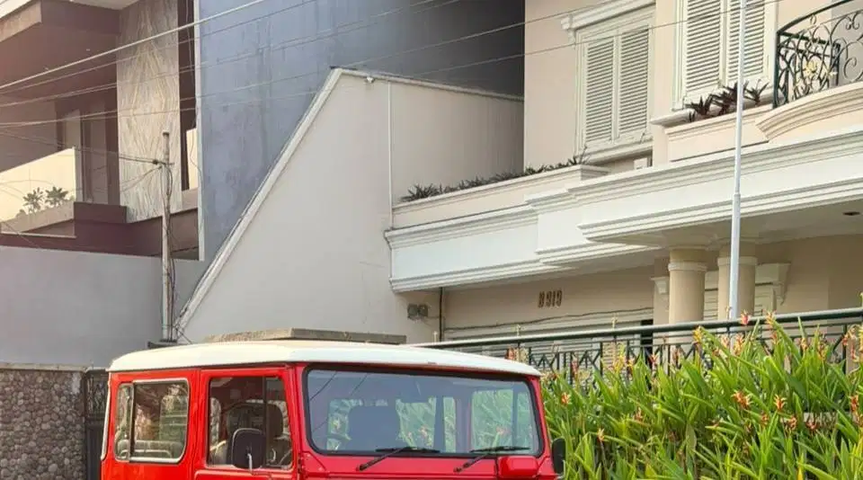 TOYOTA LAND CRUISER FJ40 1981 Merah Hardtop 1980 Full Restorasi 1982