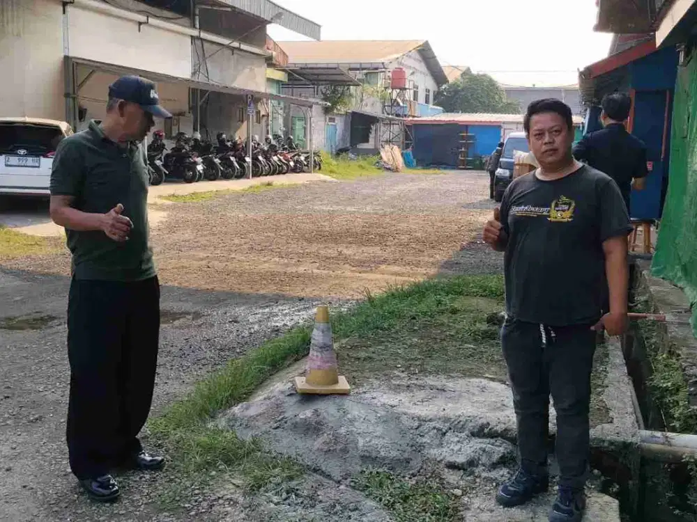 Gudang Strategis di jalan raya narogong Bekasi